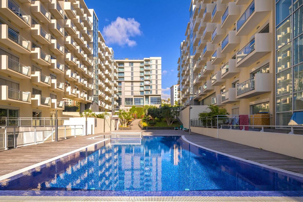 Blue Sky Apartment With Pool By Hr Madeira Funchal  Bagian luar foto